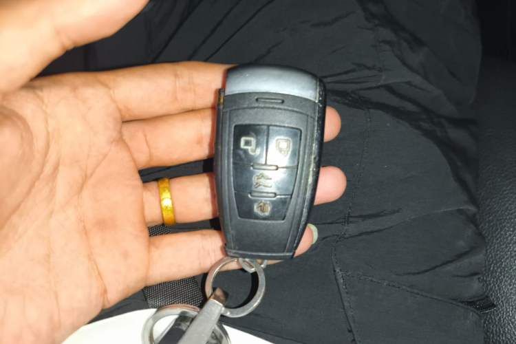 Used BAIC Senova X65 2015 2.0T Automatic Elite Model Vehicle Key
