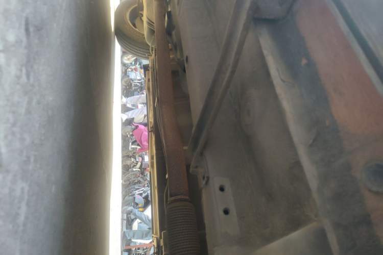 Used BAIC Senova X65 2015 2.0T Manual Elite Edition Chassis Front Right
