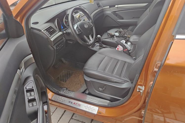Used BAIC Senova X65 2015 2.0T Automatic Elite Model Driver Seat