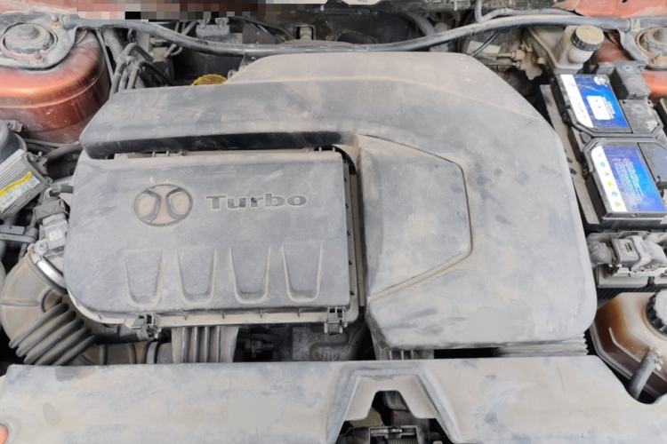 Used BAIC Senova X65 2015 2.0T Automatic Elite Model Engine Bay