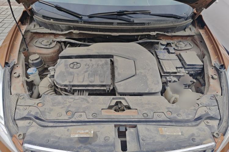 Used BAIC Senova X65 2015 2.0T Automatic Elite Model Engine Bay