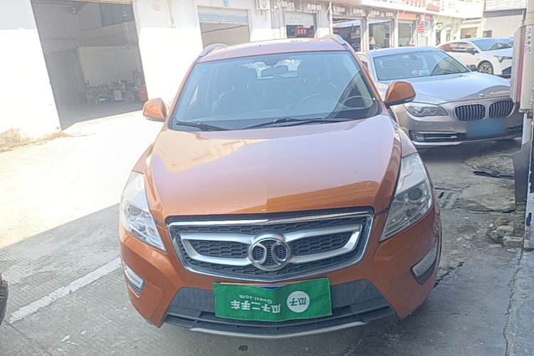 Used BAIC Senova X65 2015 2.0T Automatic Elite Model Front