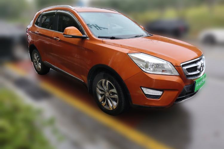 Used BAIC Senova X65 2015 2.0T Automatic Elite Model Front Right 45 Deg