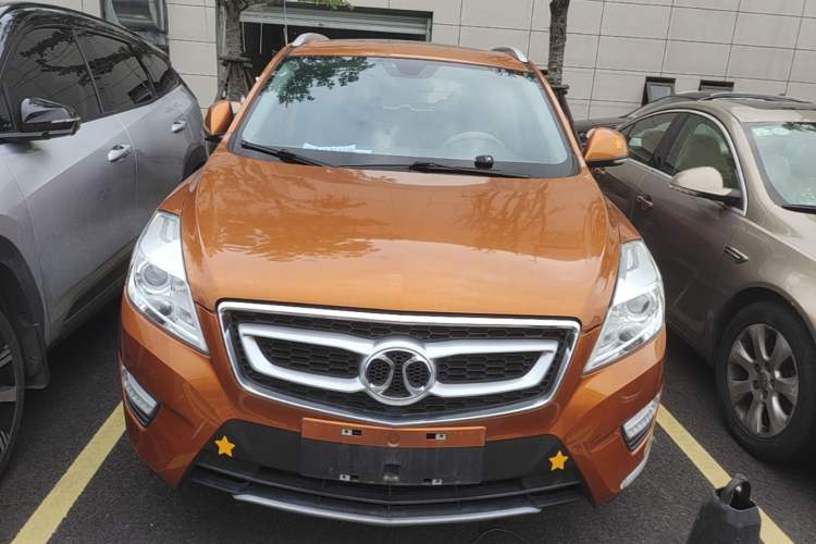Used BAIC Senova X65 2015 2.0T Automatic Elite Model Front