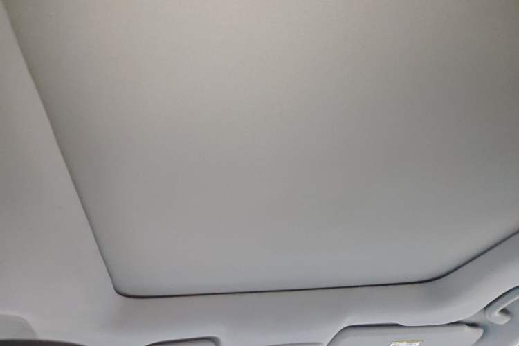 Used BAIC Senova X65 2015 2.0T Automatic Elite Model Headliner