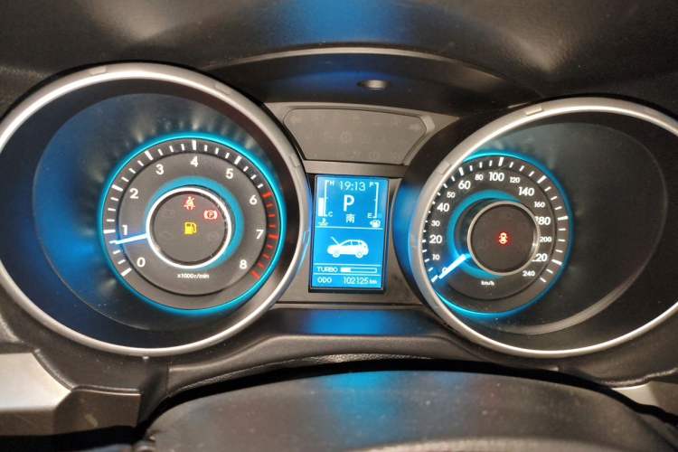 Used BAIC Senova X65 2015 2.0T Automatic Elite Model Instrument Cluster