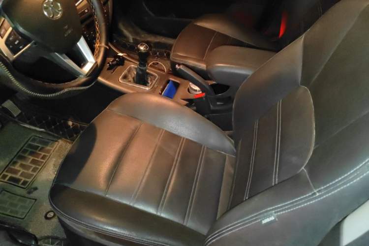Used BAIC Senova X65 2015 2.0T Manual Elite Edition Left Front Seat