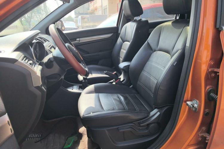 Used BAIC Senova X65 2015 2.0T Manual Elite Edition Left Front Seat
