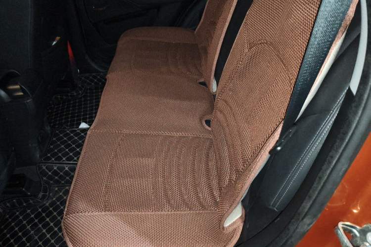 Used BAIC Senova X65 2015 2.0T Automatic Elite Model Left Rear Seat