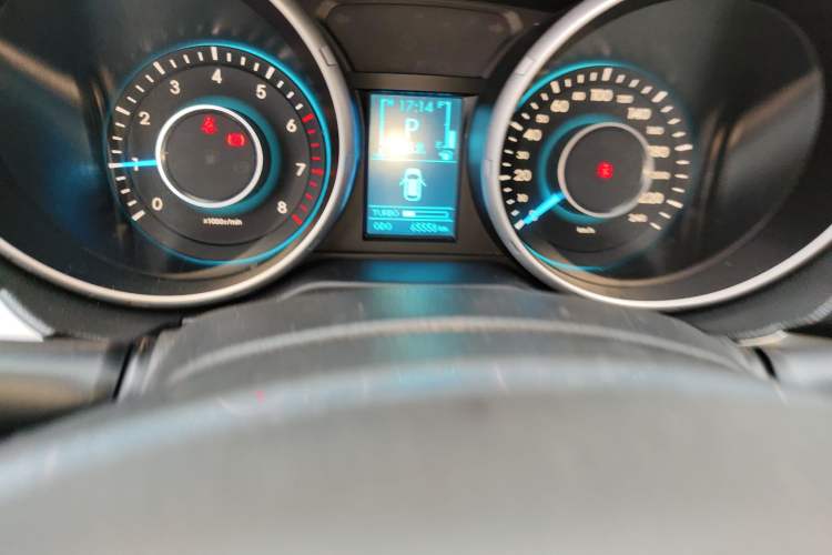 Used BAIC Senova X65 2015 2.0T Automatic Elite Model Odometer Close Up