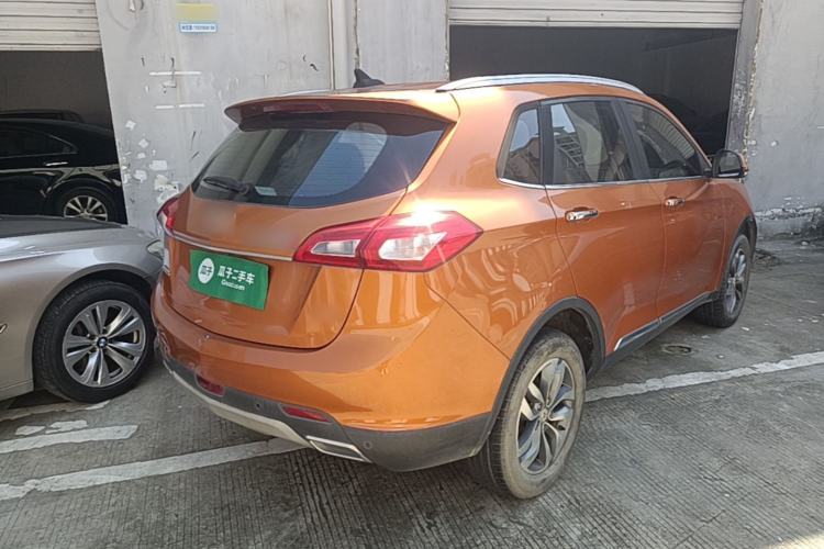 Used BAIC Senova X65 2015 2.0T Automatic Elite Model Rear Right 45 Deg