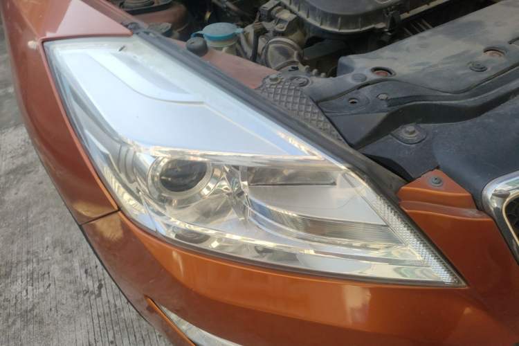 Used BAIC Senova X65 2015 2.0T Manual Elite Edition Right Front Headlight