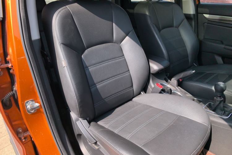 Used BAIC Senova X65 2015 2.0T Manual Elite Edition Right Front Seat