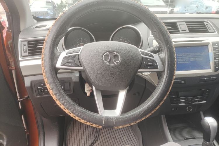 Used BAIC Senova X65 2015 2.0T Automatic Elite Model Steering Wheel