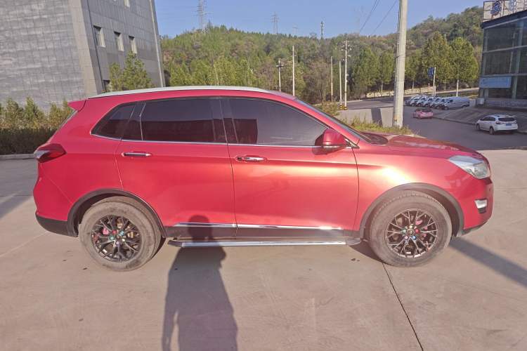 Used BAIC Senova X65 2015 2.0T Automatic Elite Model Exterior 2