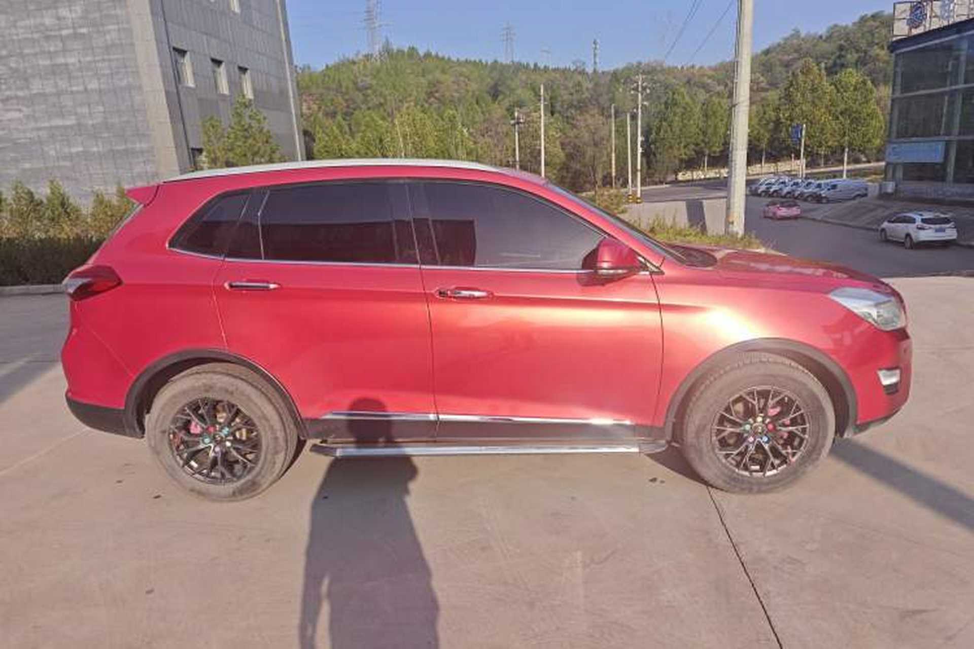 Used BAIC Senova X65 2015 2.0T Automatic Elite Model Exterior 2
