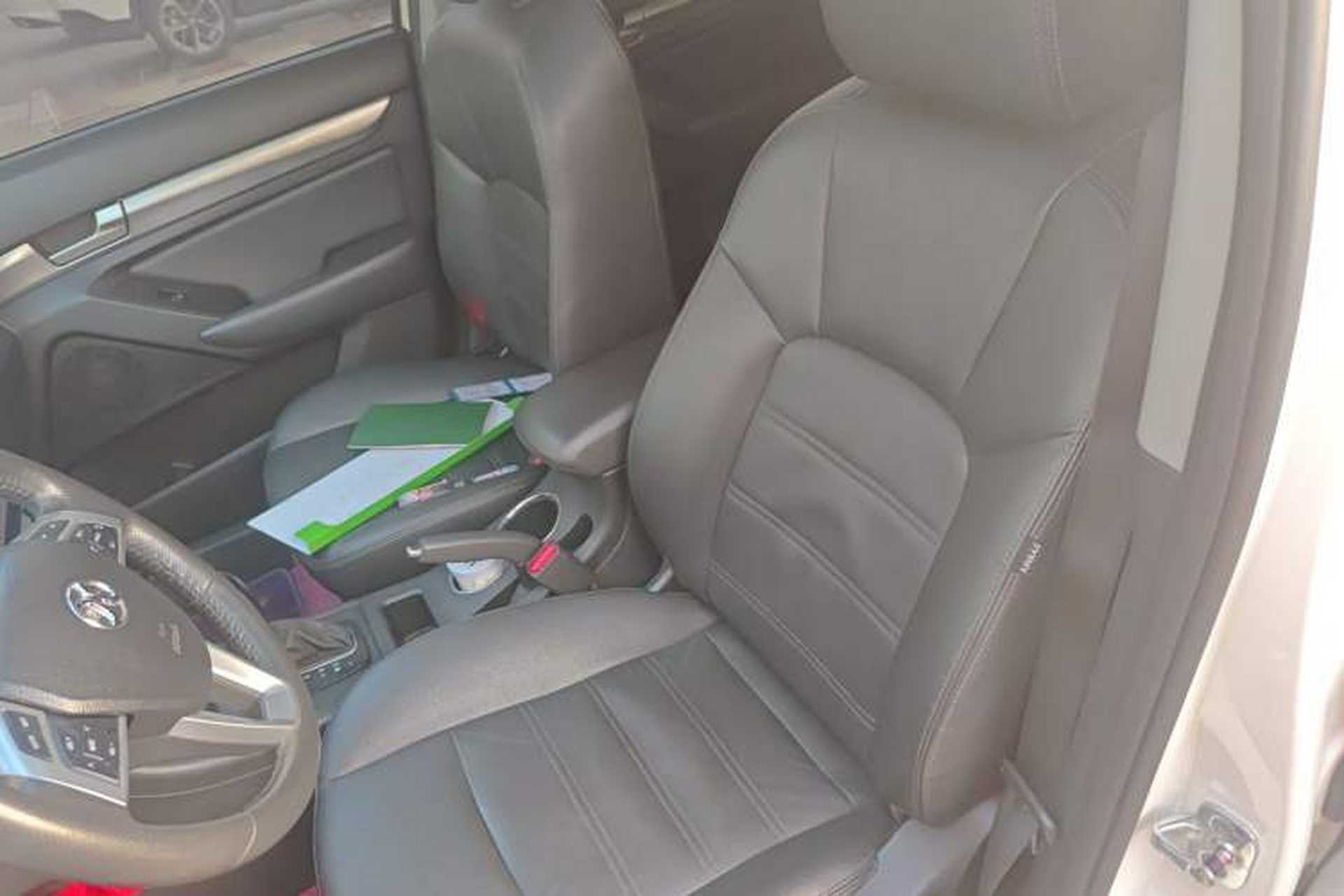 Used BAIC Senova X65 2015 2.0T Automatic Elite Model Interior 3