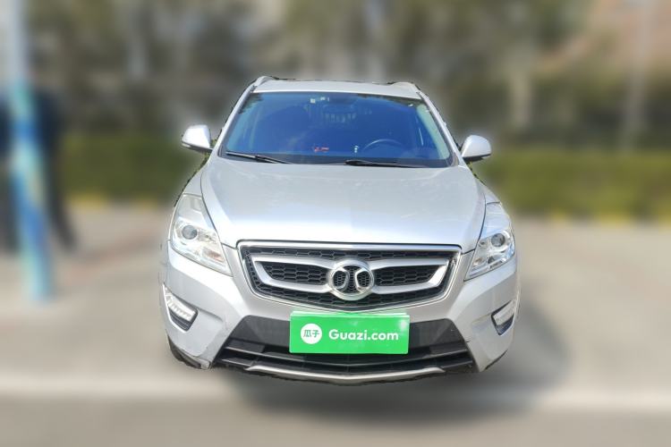 Used BAIC Senova X65 2015 2.0T Automatic Elite Model Front