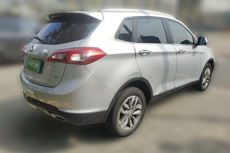 Used BAIC Senova X65 2015 2.0T Automatic Elite Model Rear Right 45 Deg