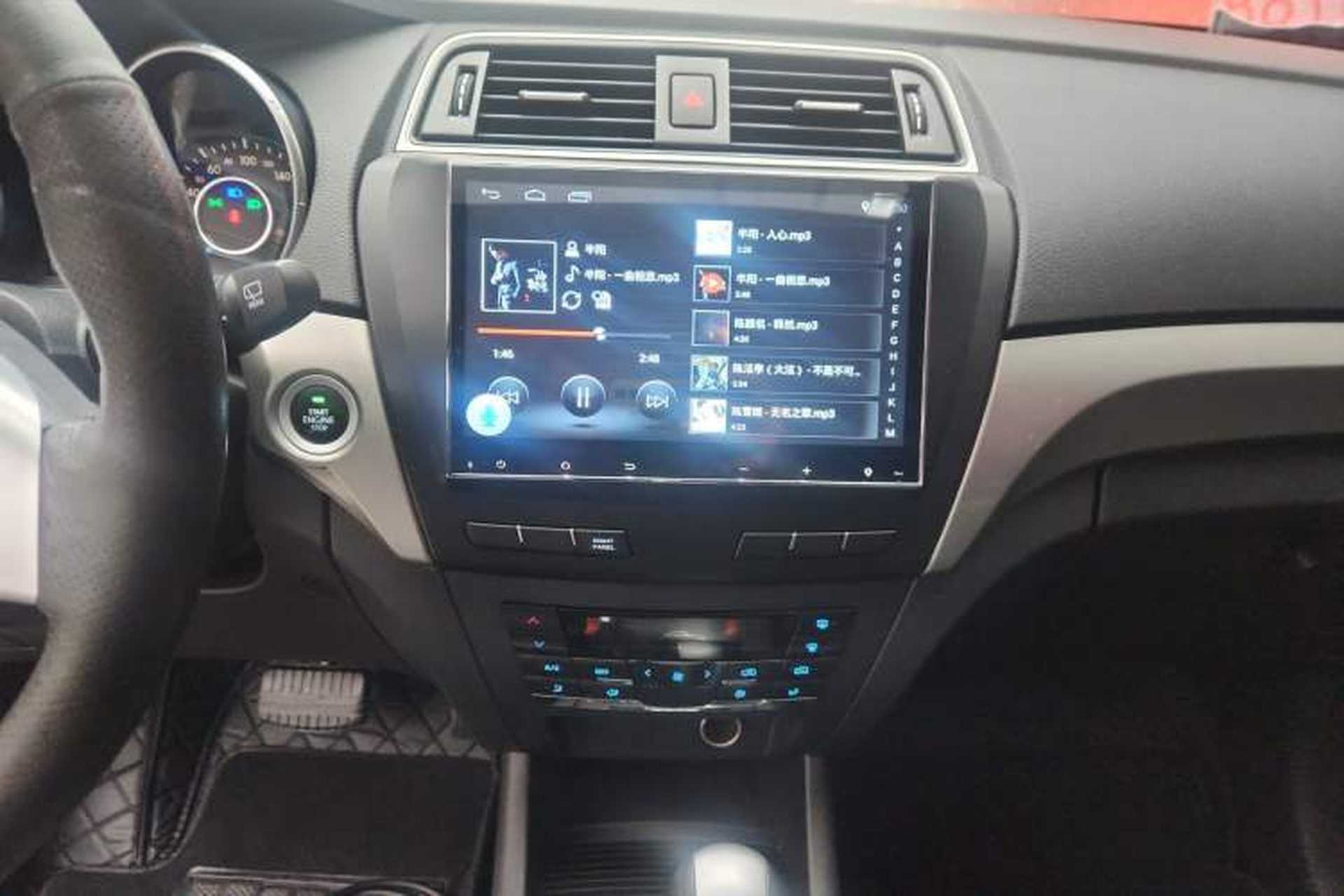 Used BAIC Senova X65 2015 2.0T automatic comfort version Audio And AC Panel