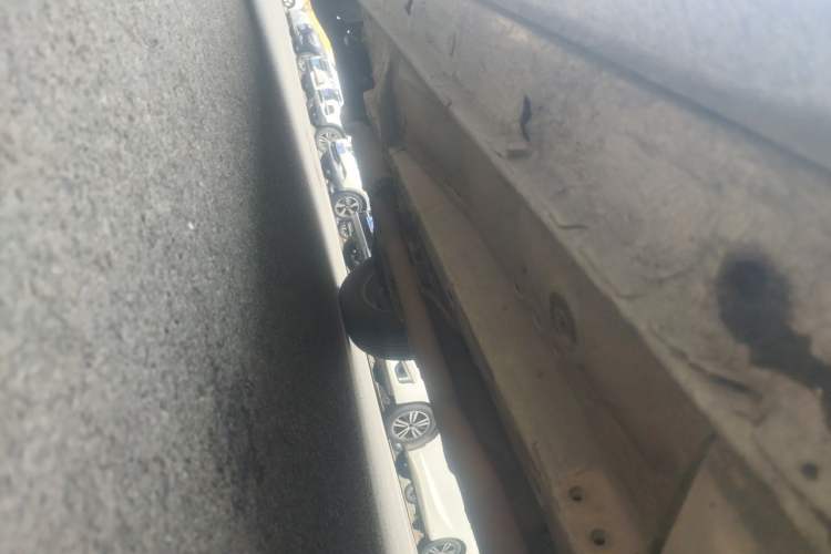 Used BAIC Senova X65 2015 2.0T manual Comfort trim level Chassis Front Right