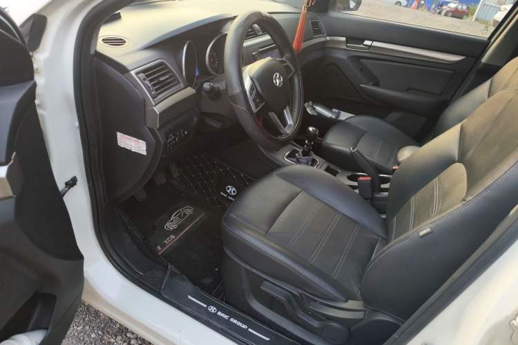 Used BAIC Senova X65 2015 2.0T Manual Luxury Edition Driver Seat