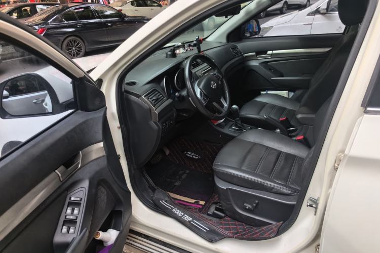 Used BAIC Senova X65 2015 2.0T Automatic Elite Model Driver Seat