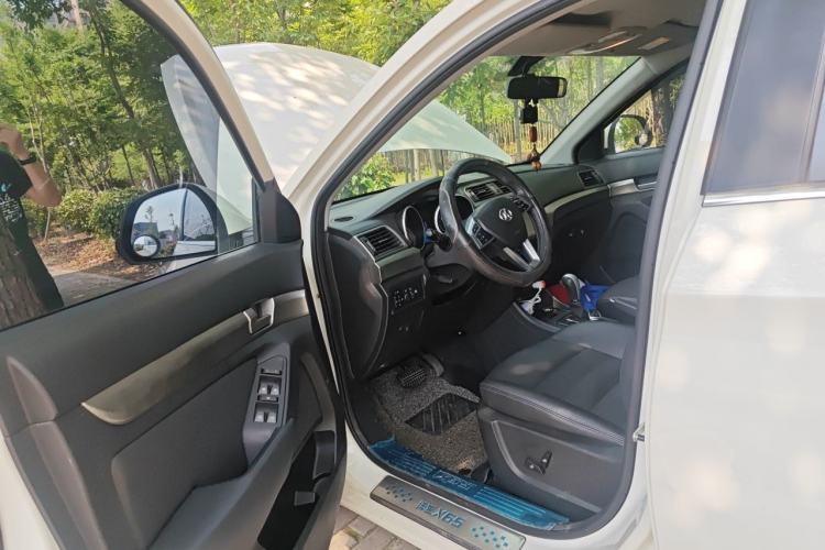 Used BAIC Senova X65 2015 2.0T Automatic Elite Model Driver Seat