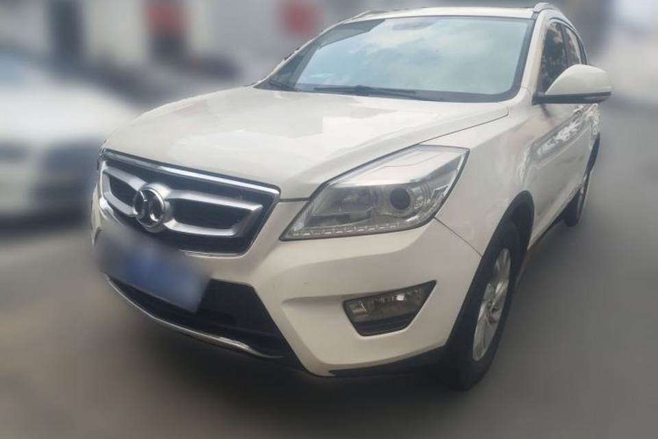BAIC Senova X65 2015