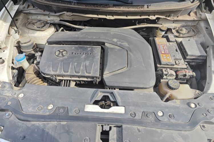 Used BAIC Senova X65 2015 2.0T Automatic Elite Model Engine Bay