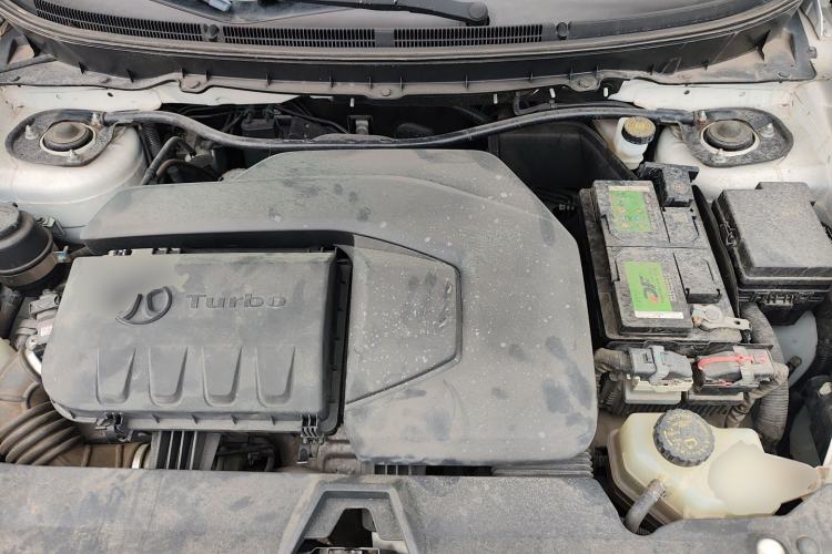Used BAIC Senova X65 2015 2.0T Automatic Elite Model Engine Bay