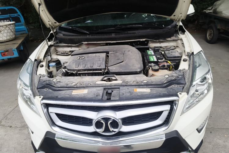 Used BAIC Senova X65 2015 2.0T Automatic Elite Model Engine Bay