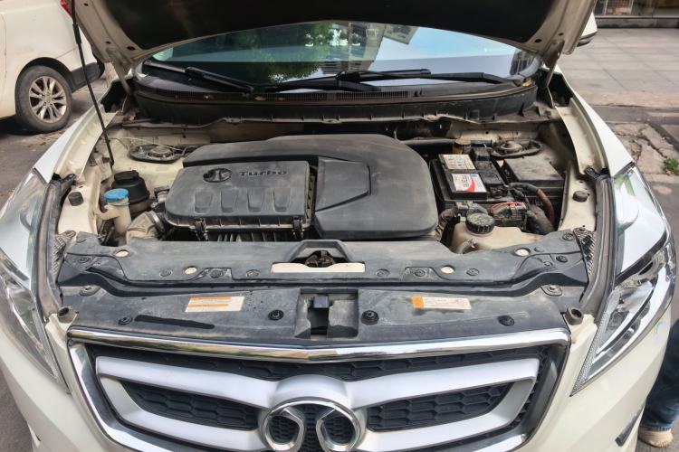 Used BAIC Senova X65 2015 2.0T Automatic Elite Model Engine Bay