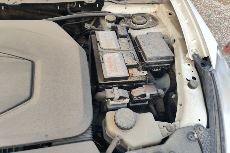 Used BAIC Senova X65 2015 2.0T Manual Luxury Edition Engine Bay Left