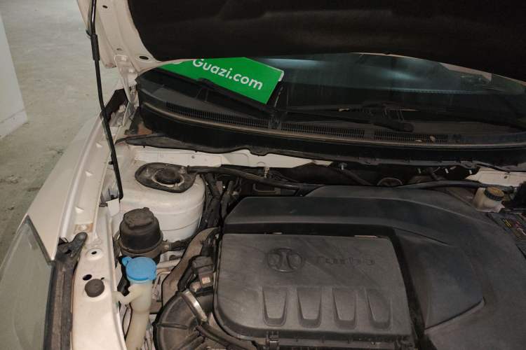 Used BAIC Senova X65 2015 2.0T Automatic Elite Model Engine Bay Right