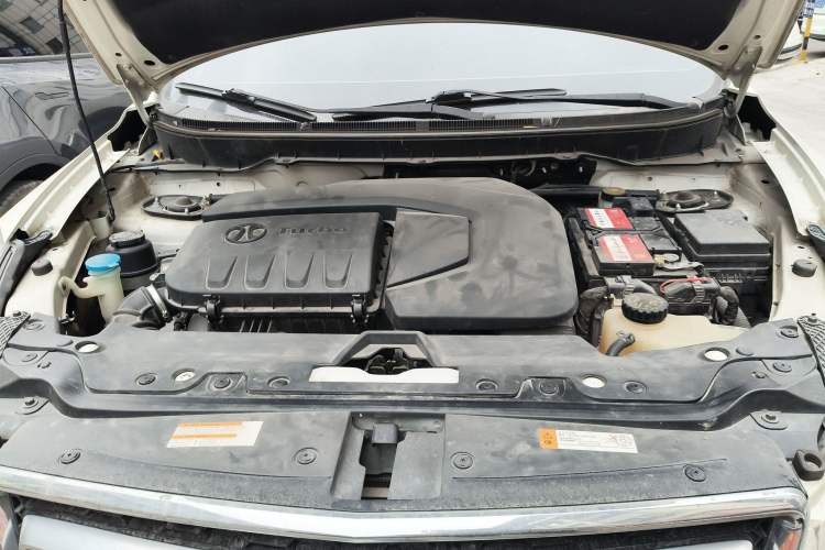 Used BAIC Senova X65 2015 2.0T Automatic Elite Model Engine Bay