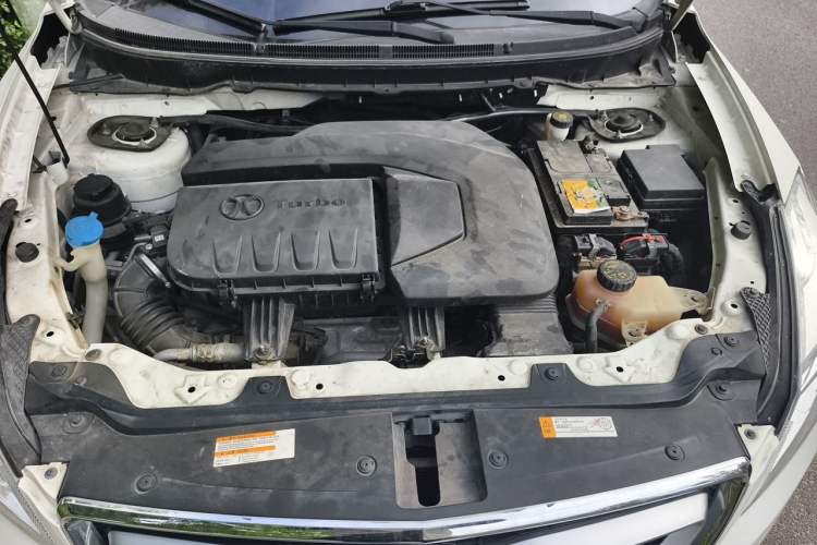 Used BAIC Senova X65 2015 2.0T Automatic Elite Model Engine Bay