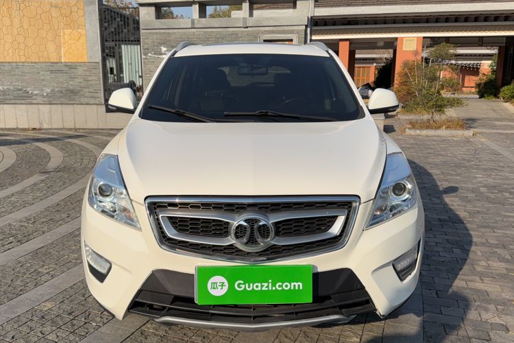 Used BAIC Senova X65 2015 2.0T Automatic Elite Model Exterior 1