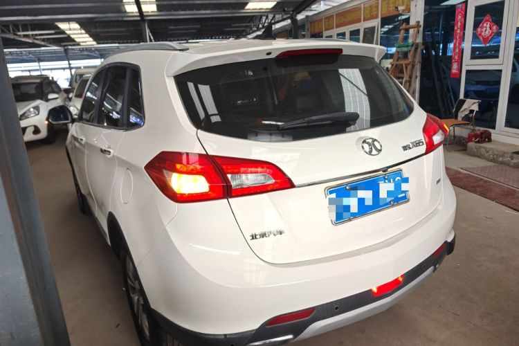 Used BAIC Senova X65 2015 2.0T automatic luxury version Exterior 2