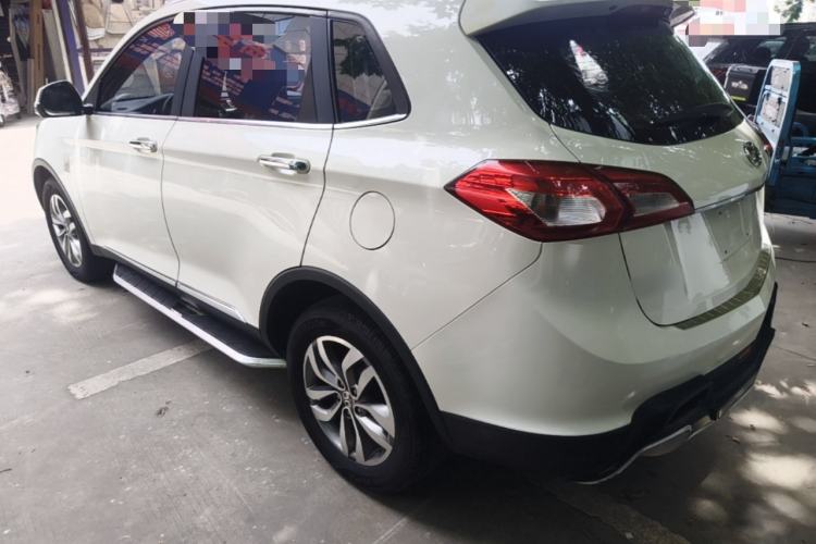 Used BAIC Senova X65 2015 2.0T Automatic Elite Model Exterior 2