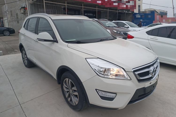 Used BAIC Senova X65 2015 2.0T Automatic Elite Model Exterior 2