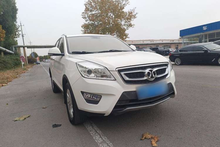 Used BAIC Senova X65 2015 2.0T automatic comfort version Exterior 2