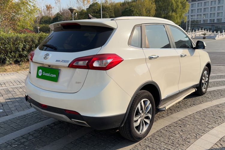Used BAIC Senova X65 2015 2.0T Automatic Elite Model Exterior 3
