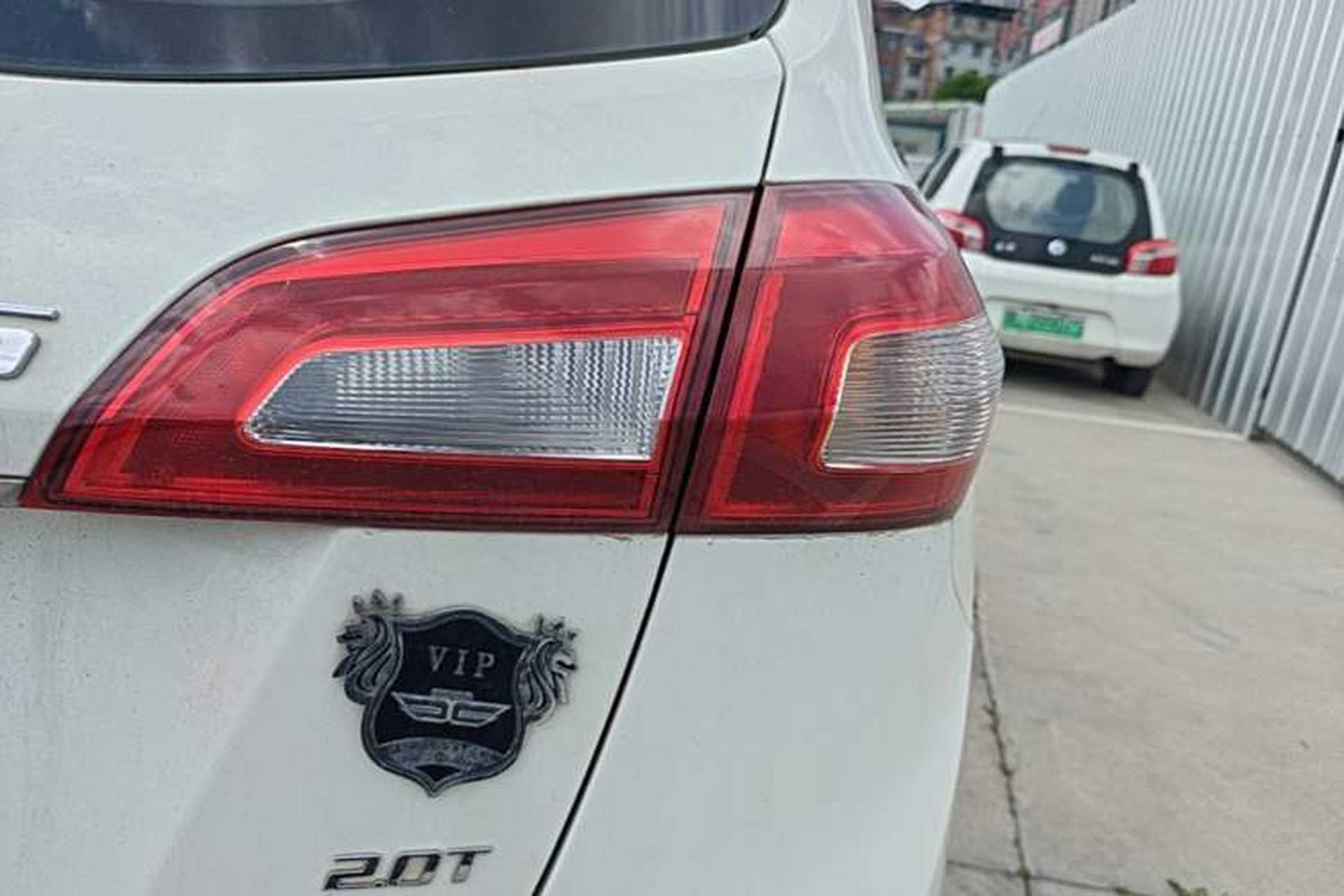 Used BAIC Senova X65 2015 2.0T Automatic Elite Model Exterior 3