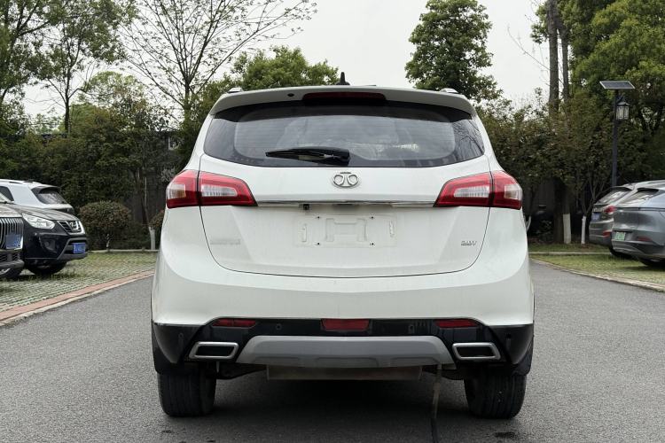 Used BAIC Senova X65 2015 2.0T automatic comfort version Exterior 4