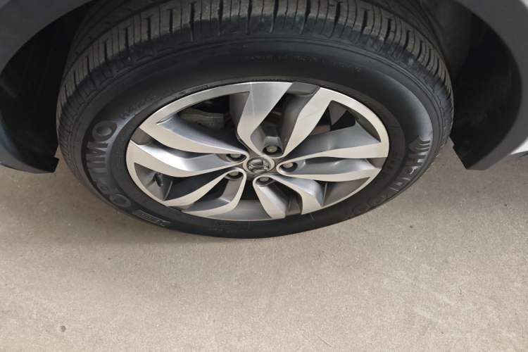 Used BAIC Senova X65 2015 2.0T automatic luxury version Exterior 4
