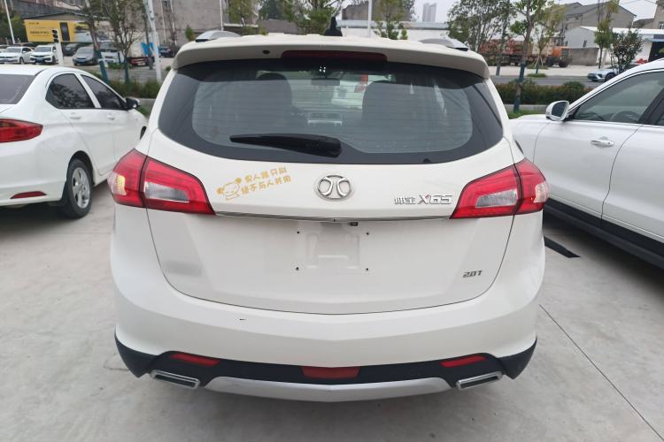 Used BAIC Senova X65 2015 2.0T Automatic Elite Model Exterior 4