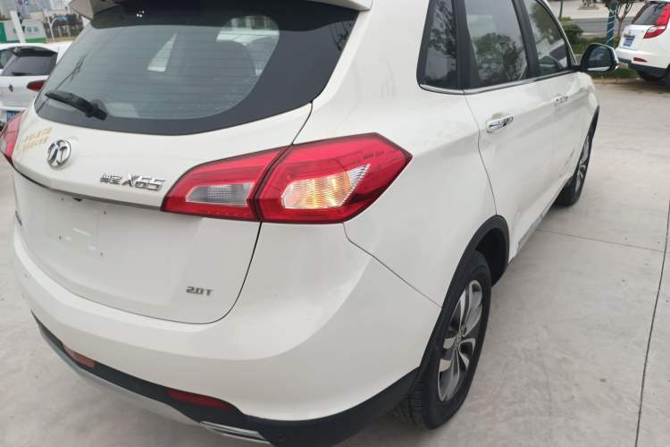 Used BAIC Senova X65 2015 2.0T Automatic Elite Model Exterior 6