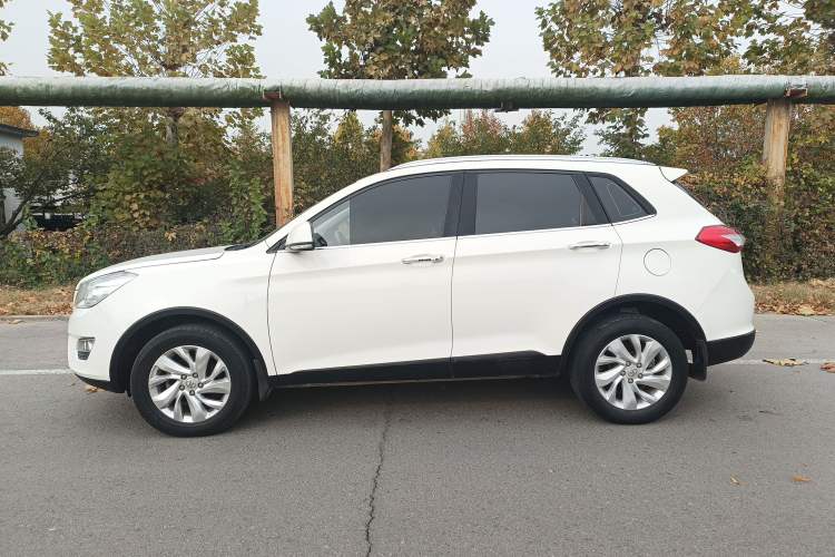 Used BAIC Senova X65 2015 2.0T automatic comfort version Exterior 8