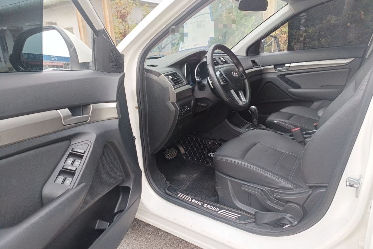 Used BAIC Senova X65 2015 2.0T automatic comfort version Exterior 9